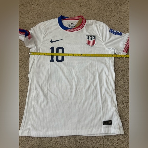 2024 USA Soccer Jersey #10 Christian Pulisic Size M NWT - Picture 3 of 4